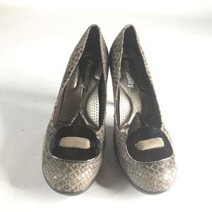 Piccadilly Faux Snakeskin Comfort Pumps Size 6